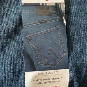 Wrangler Women's Straight Leg Denim Jeans in Medium Blue